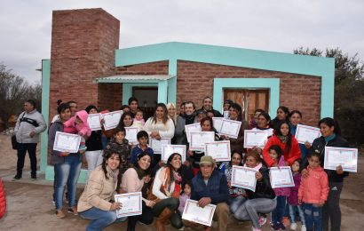 En departamento Banda se dejaron inauguradas 20 nuevas viviendas sociales