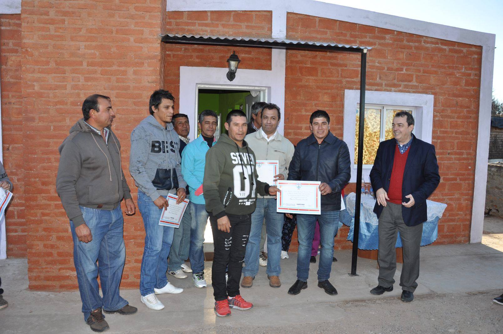 37565396_1895604900460276_4023520144507535360_o