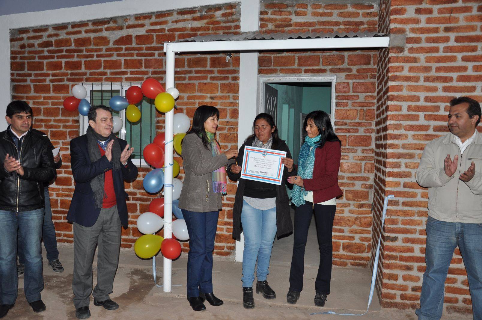 37621876_1895605267126906_4180508818448318464_o