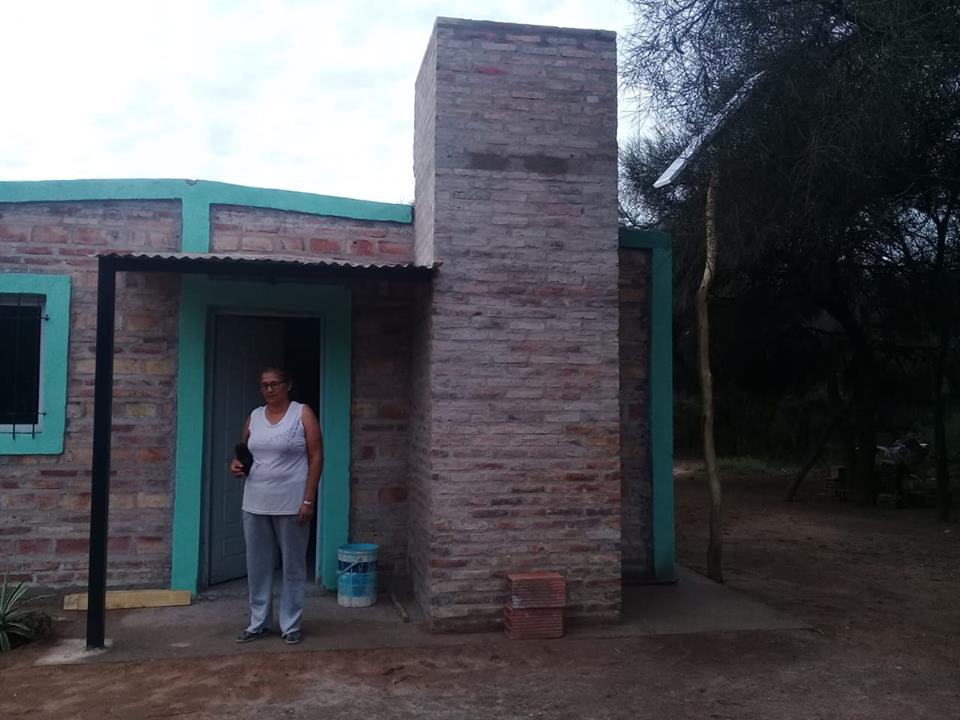 37626329_1895602217127211_608175533846429696_n