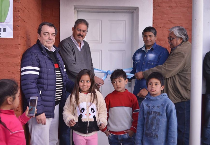 Familias de la ciudad de Quimli, Departamento Moreno, accedieron a viviendas sociales