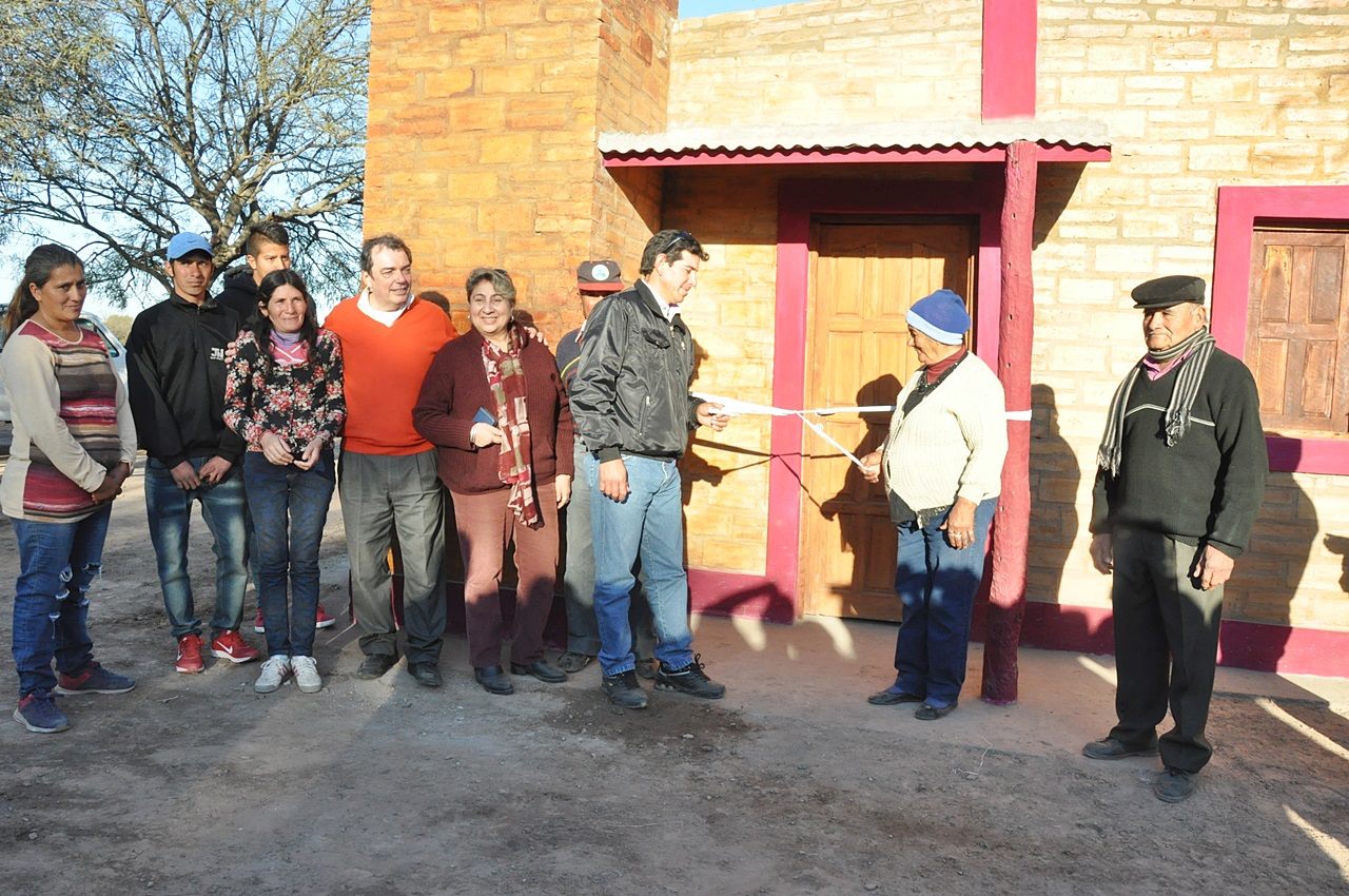 38392015_1917063948314371_1294323226834370560_o