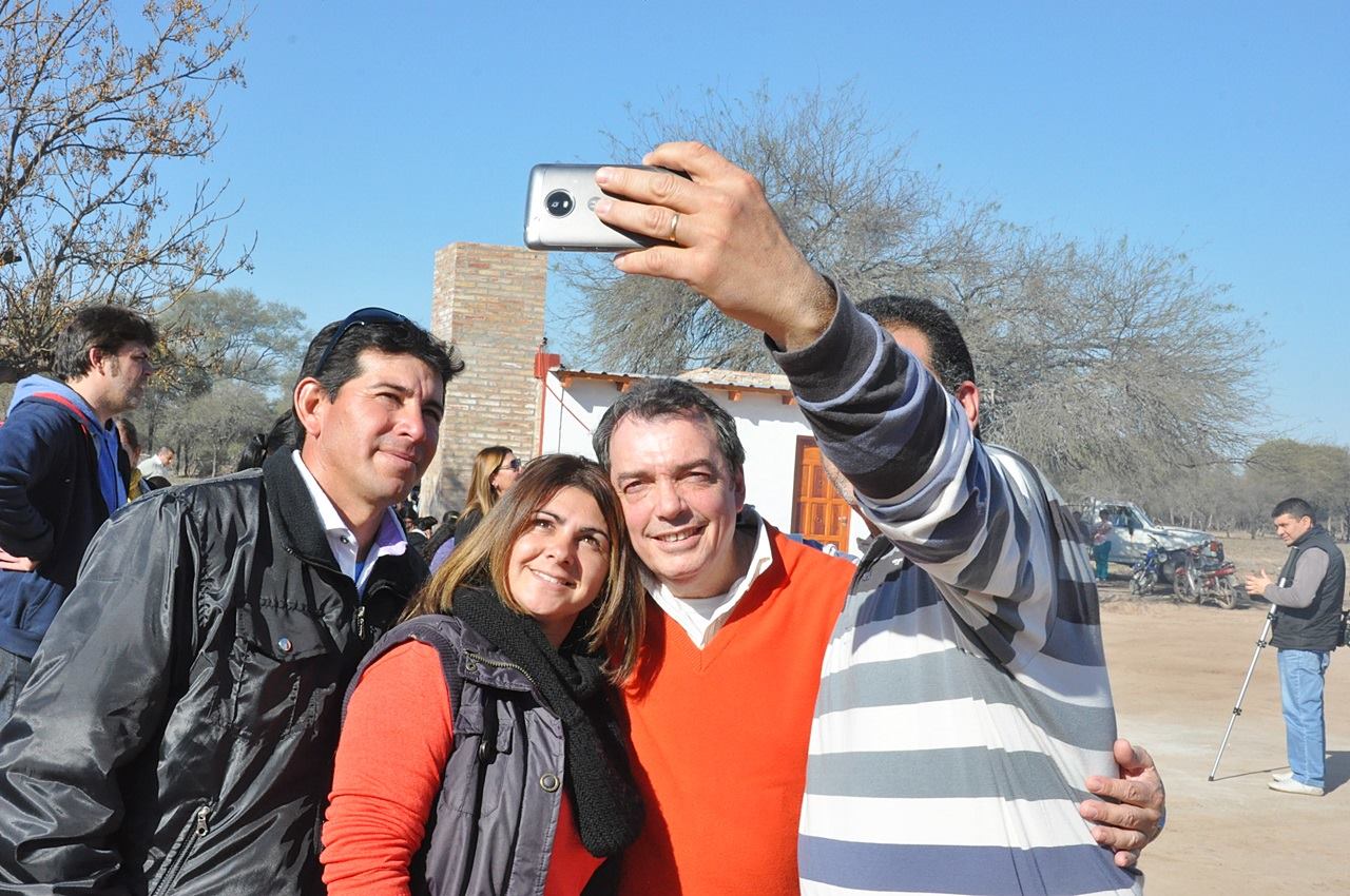 38446585_1917062094981223_180523806232674304_o