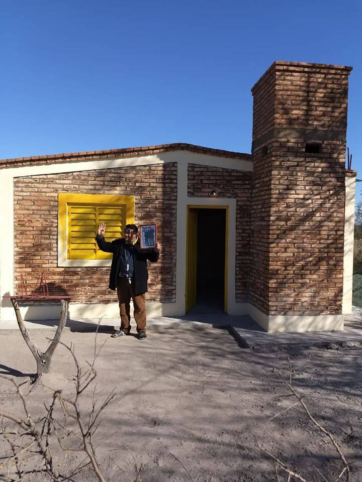 38528646_1922020141152085_930740982368960512_n