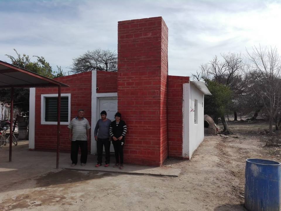 38633664_1923252761028823_8903410609823940608_n