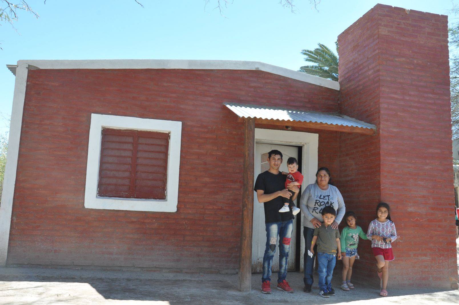 41155293_1966765550010877_8359440563560251392_o