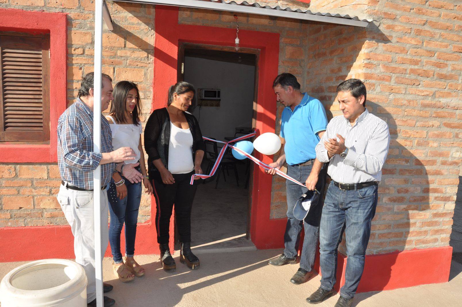 41176068_1967893176564781_8832063102729060352_o