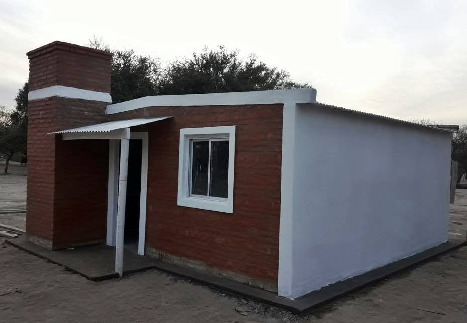 42264965_1985091068178325_3949503972368187392_n