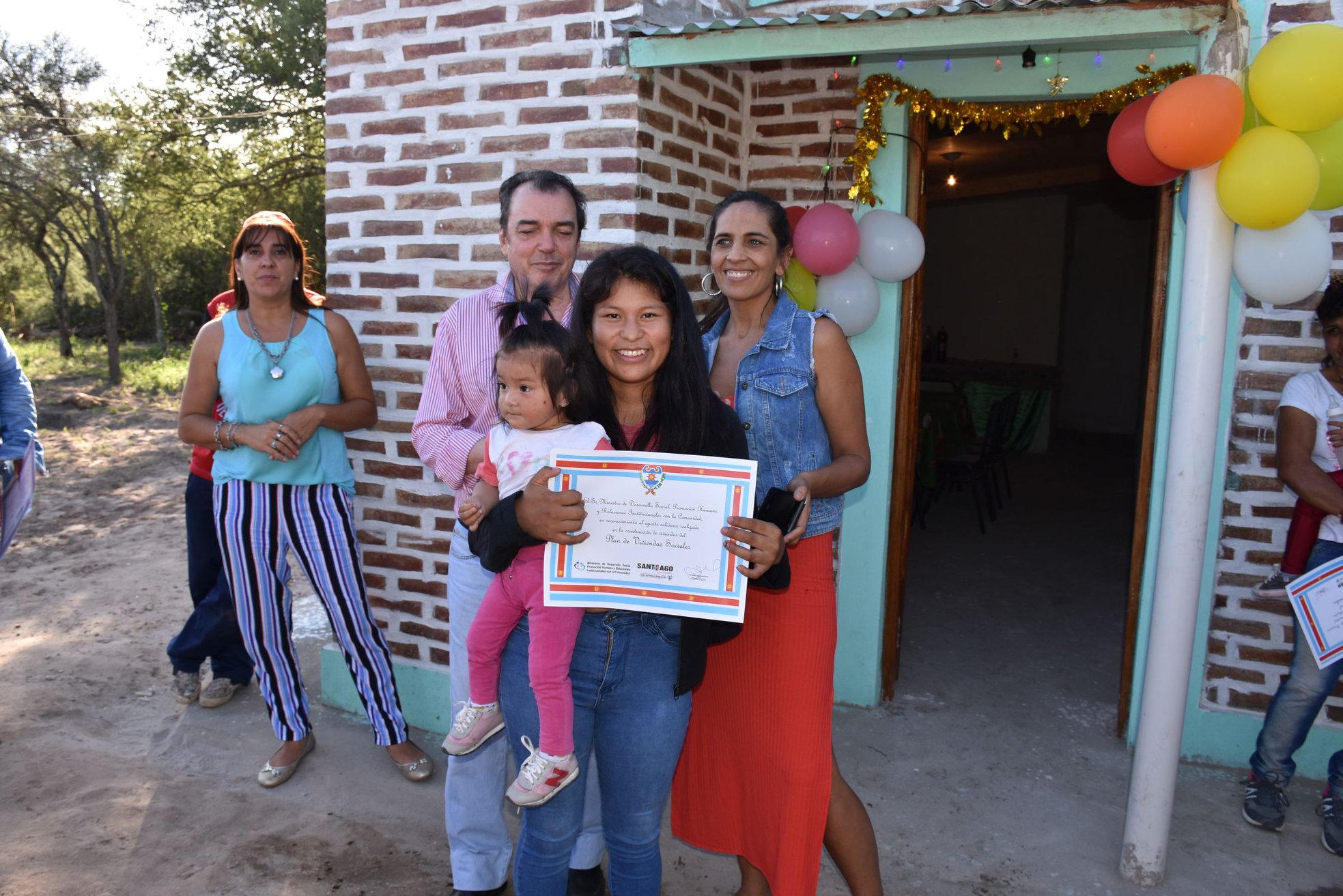 48406127_2112668625420568_193287933640310784_o