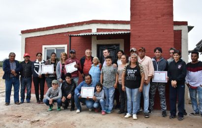 Entrega de Viviendas Sociales en Dpto. Banda