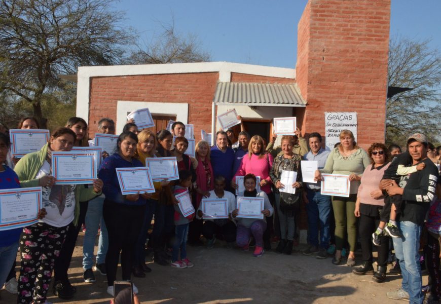 31 familias del Dpto. Banda accedieron a Viviendas Sociales