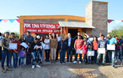 13 Familias beneficiadas con Viviendas Sociales en Dpto. Figueroa