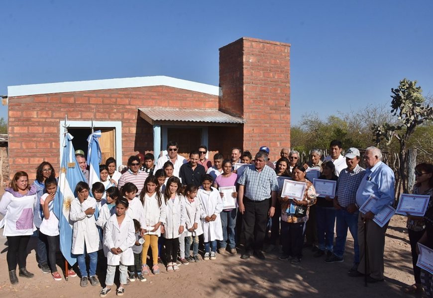 15 Familias del Dpto. Pellegrini recibieron viviendas sociales 15 Familias del Dpto. Pellegrini recibieron viviendas sociales