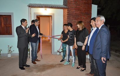 Entrega de Viviendas Sociales en Dpto. Robles Entrega de Viviendas Sociales en Dpto. Robles