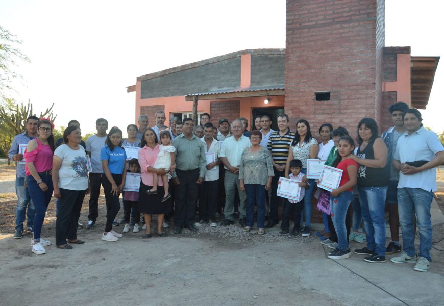 30 Viviendas Sociales nuevas en Dpto. Avellaneda 30 Viviendas Sociales nuevas en Dpto. Avellaneda
