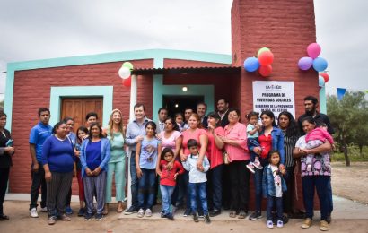 Inauguración de 15 Viviendas Sociales en Dpto. Silípica Inauguración de 15 Viviendas Sociales en Dpto. Silípica