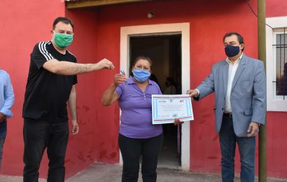 Entrega de 15 viviendas sociales en Dpto. Loreto