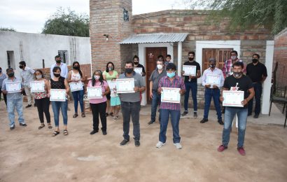 Entrega de 30 viviendas sociales en Dpto. Pellegrini