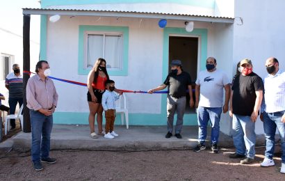 Entrega de viviendas sociales en Dpto. Ojo de Agua