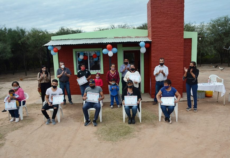 Inauguración de 16 viviendas sociales en Dpto. Moreno