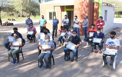 Entrega de 12 viviendas sociales en Dpto. Moreno