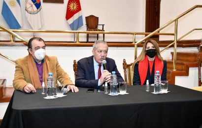 El Gobierno anunció el pago de un bono de 20 mil pesos para beneficiarios de planes y tarjetas sociales provinciales