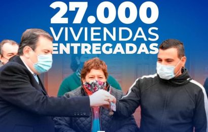 Entrega de 15 Viviendas Sociales en Dpto. Figueroa