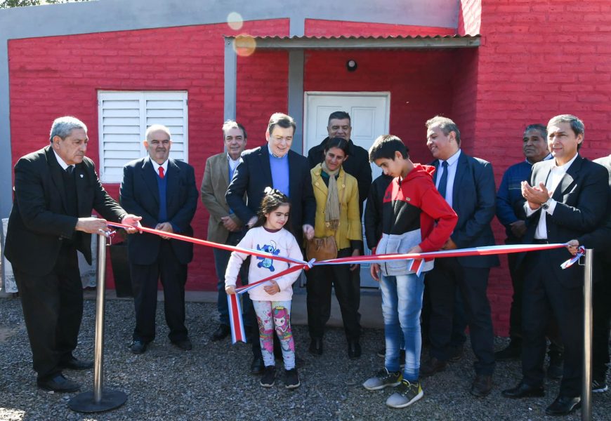 Entrega de 39 Viviendas Sociales en Dpto. Moreno