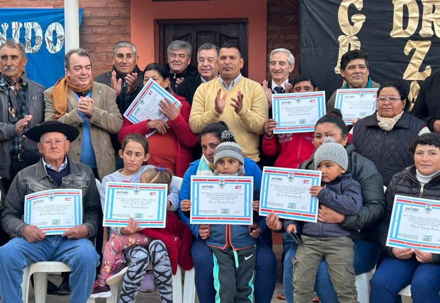 Entrega de 22 Viviendas Sociales en Dpto. Aguirre