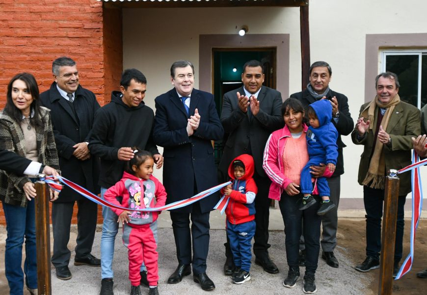 Entrega de 30 Viviendas Sociales en Dpto. Guasayán